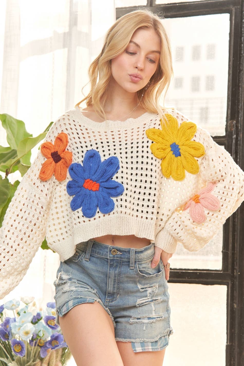 FLORAL PATCH SWEATER