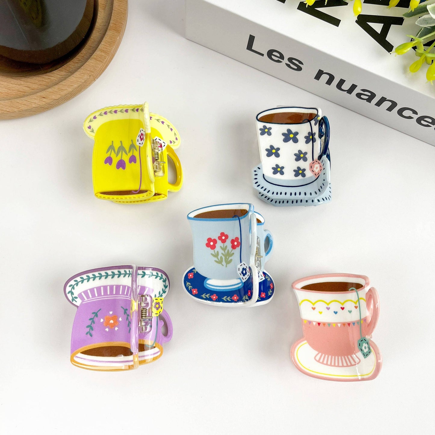 Tea Cup Clip